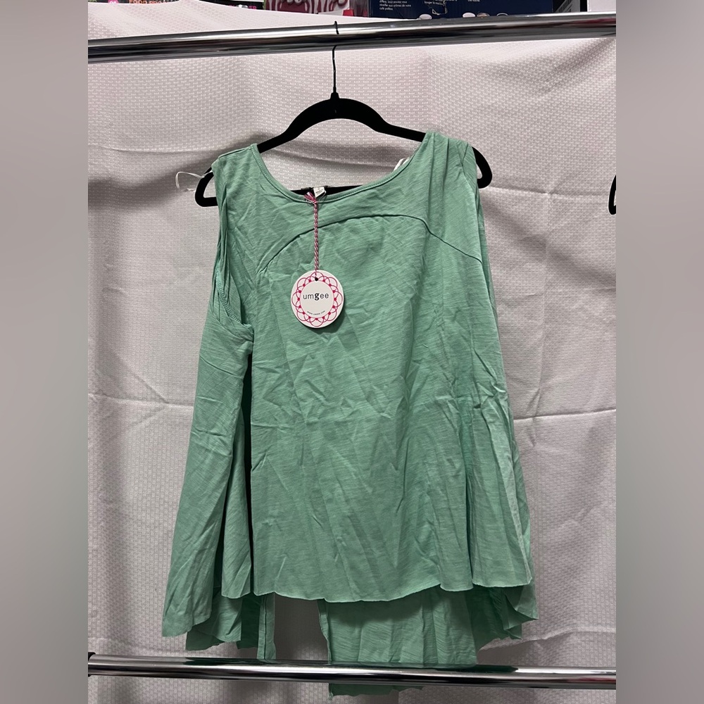 Umgee Mint Green Sleeveless Top